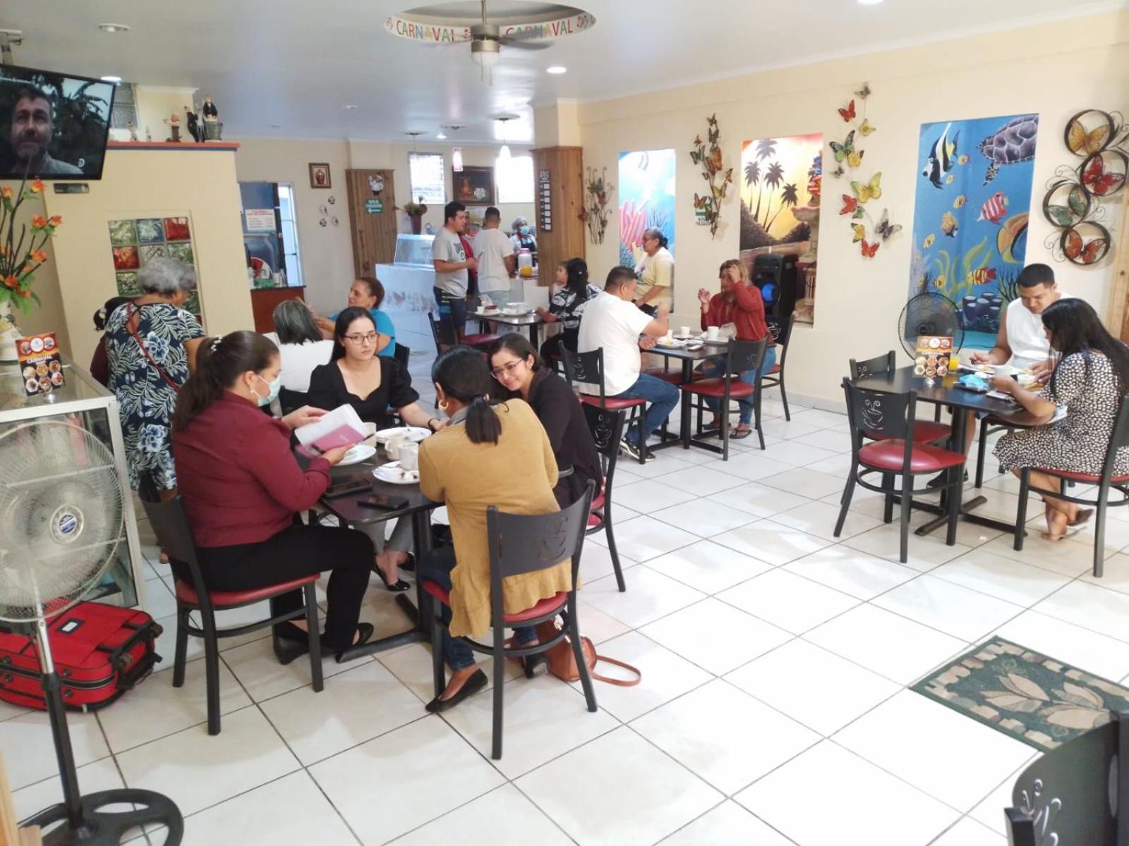 Hotel Carnaval La Ceiba Bagian luar foto